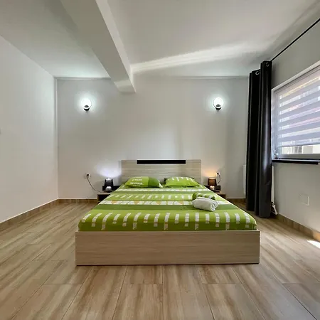 Casa Francisc 招待所 艾福雷诺德