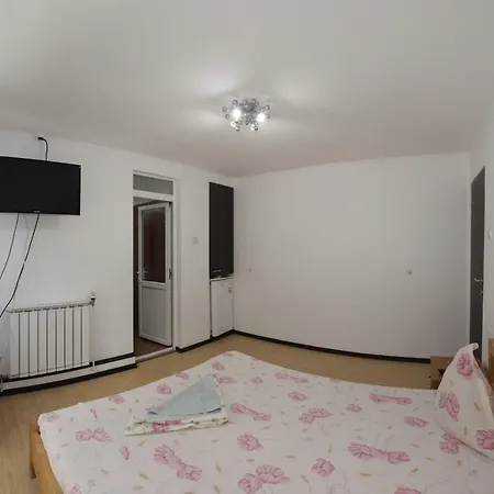 招待所 Casa Francisc